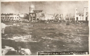 Buildings on fire and rescue boats. 14.Sep.1922. 06:00 PM.