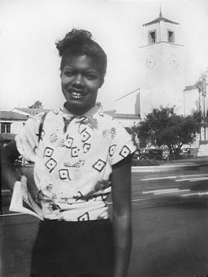 MAYA-ANGELOU-SAN-FRANCISCO-FIRST-BLACK-STREETCAR-facebook