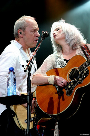 emmylou harris emmylou harris started her carrier in 1969 and she is ...