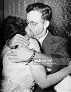 manacled Julius Rosenberg and his wife Ethel embrace outsi : News ...
