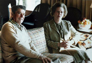 Description Thatcher Reagan Camp David sofa 1984.jpg