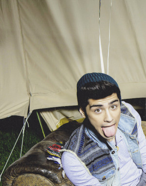 Funny Zayn Malik Photos