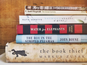 Books & Cupcakes • Book Photo Challenge • June • Day 11