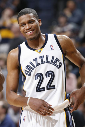 grizllies-rudy-gay-no-tattoo-too-gay-nba-funny-photos-2012.jpg