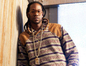 Listen and download 2 Chainz – Flexin On My Baby Mama.mp3