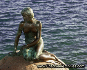 Denmark / Little Mermaid Statue1