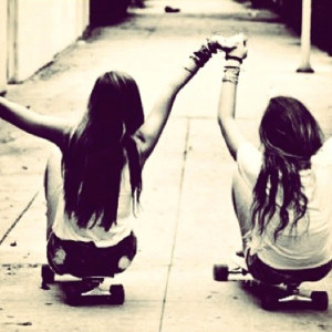 best friends #photography #holding hands #hipster #skaters #longboard ...