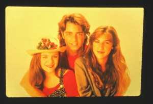 Images Jenna Von Joey Lawrence And Mayim Bialik Sits Online