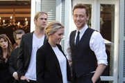 to R) Actors Chris Hemsworth, Scarlett Johansson and Tom Hiddleston