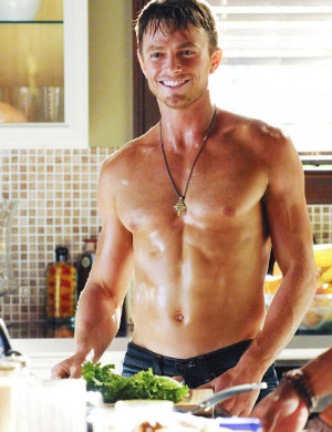 wade-kinsella-shirtless