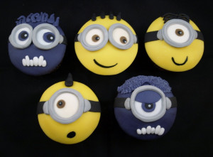 minions_and_evil_minions_cupcakes_by_sparks1992-d6k34lr