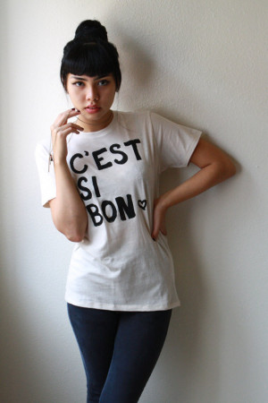 French Quote SMALL Organic T-Shirt Unisex. 