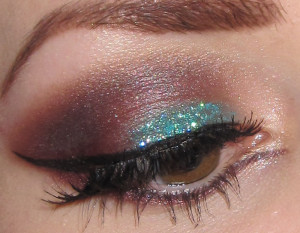 Golden Eye Glitter Colored Contacts Picture