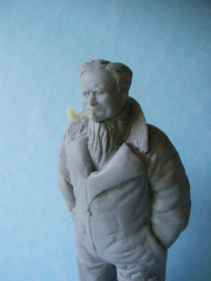 Douglas Bader 140mm tall figurine