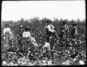 Slaves%20are%20Working%20on%20Plantation.jpeg?1319733000