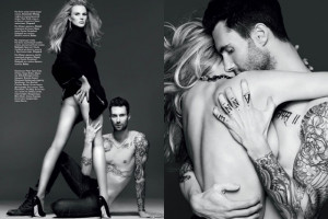 let s club vocalista do maroon 5 adam levine posa nu com a