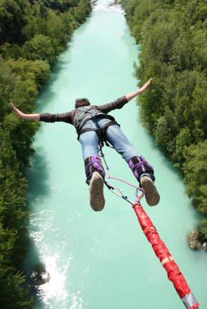 BUNGEE JUMPING AND ROPE JUMPING IN UKRAINE