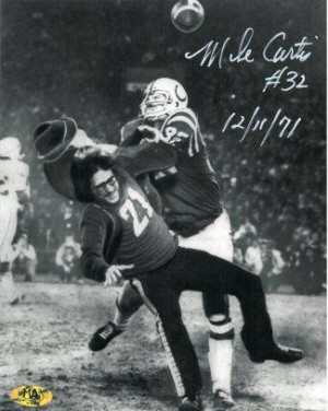 Baltimore Colts Mike Curtis Tackles Fan