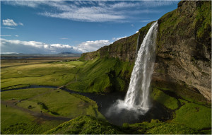 47 PHOTOS of Seljalandsfoss, Iceland's Most Beautiful Waterfalls