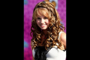 Debby Ryan Picture Slideshow