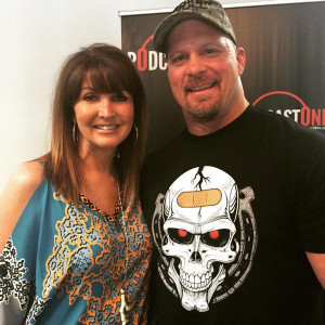 Stone Cold and Dixie Carter