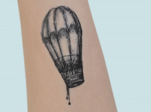 ... here we have a sketch of an old fashioned hot air balloon available as