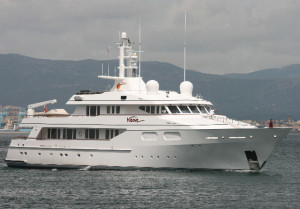 The exceptional wave whacker feature makes Vava yacht a popular ...