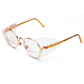 mcr-safety-tahoe-magnifier-safety-glasses-8216c-ba.jpg