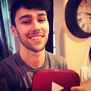 Max Schneider with YouTube Award