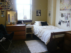 Dorm Rooms & Decor