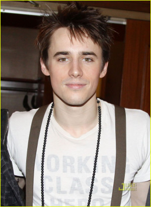 Reeve Carney