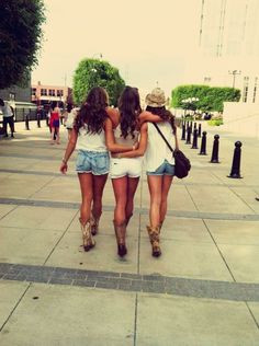 three musketeers friends forever bff summer pictures friends 3 friends ...