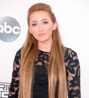 nicki-minajnoah-cyrus-feud-mileys-sister-slams-internet-hoax-about ...