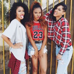 badgalriri - @bad.beautiess Instagram Profile - INK361