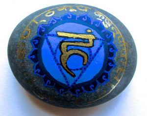 ... Yoga Sutra 3:31 in Sanskrit Hand Painted Stone (yoga, meditation, zen