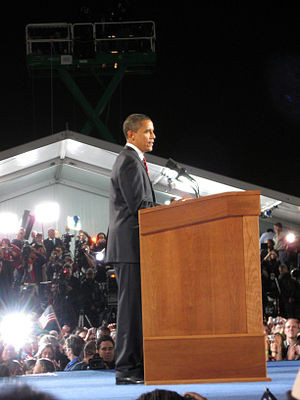 English: Barack Obama delivering his electoral victory speech on ...