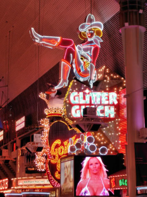 Sin City Gloss & Chic First Class: