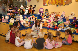 1997: Maxine Clark opened the first Build-a-Bear workshop in a mall in ...