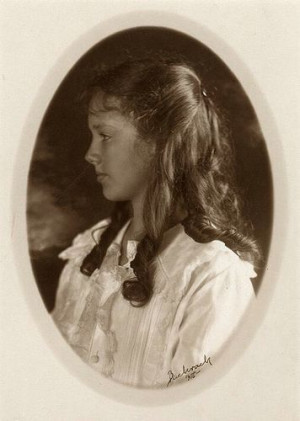 Anne Morrow Lindbergh, wife of Lucky Lindy and an aviatrix in her own ...
