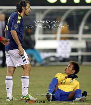 Neymar and Yepes talk