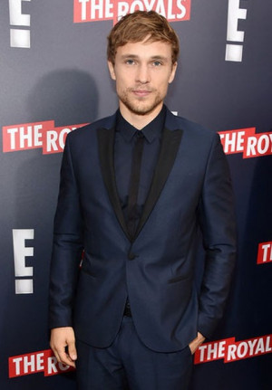 William Moseley In The Royals Series Premiere 150421 06 Male Celeb