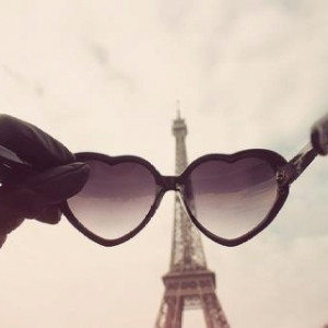 Glasses & Eiffel