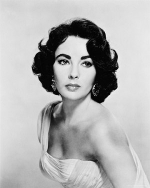 ast Hollywood Goddess Elizabeth Taylor 1932-2011