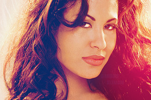23 anos, a cantora Selena Quintanilla-Pérez , ou simplesmente Selena ...
