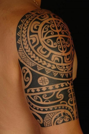 40 Tribal Tattoo vorlagen für Männer und Frauen