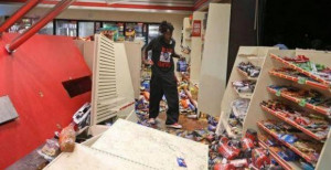 Rioting/looting by blacks in 67 percent black Ferguson, Missouri after ...