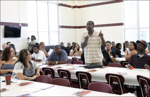 Deacon Zettie Williams, center, a former gang member from Brooklyn ...