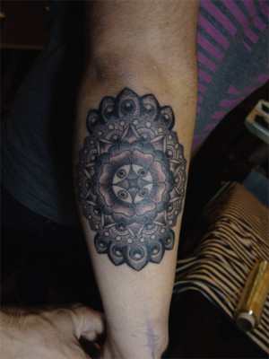 tetov n na ruku tattos tattoo old english compass rose tattoo dragon ...