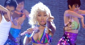 hugh laurie laurie denies marriage troubles 3 days ago