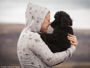 Kelly Clarkson Mourns Death Of Dog Joplin